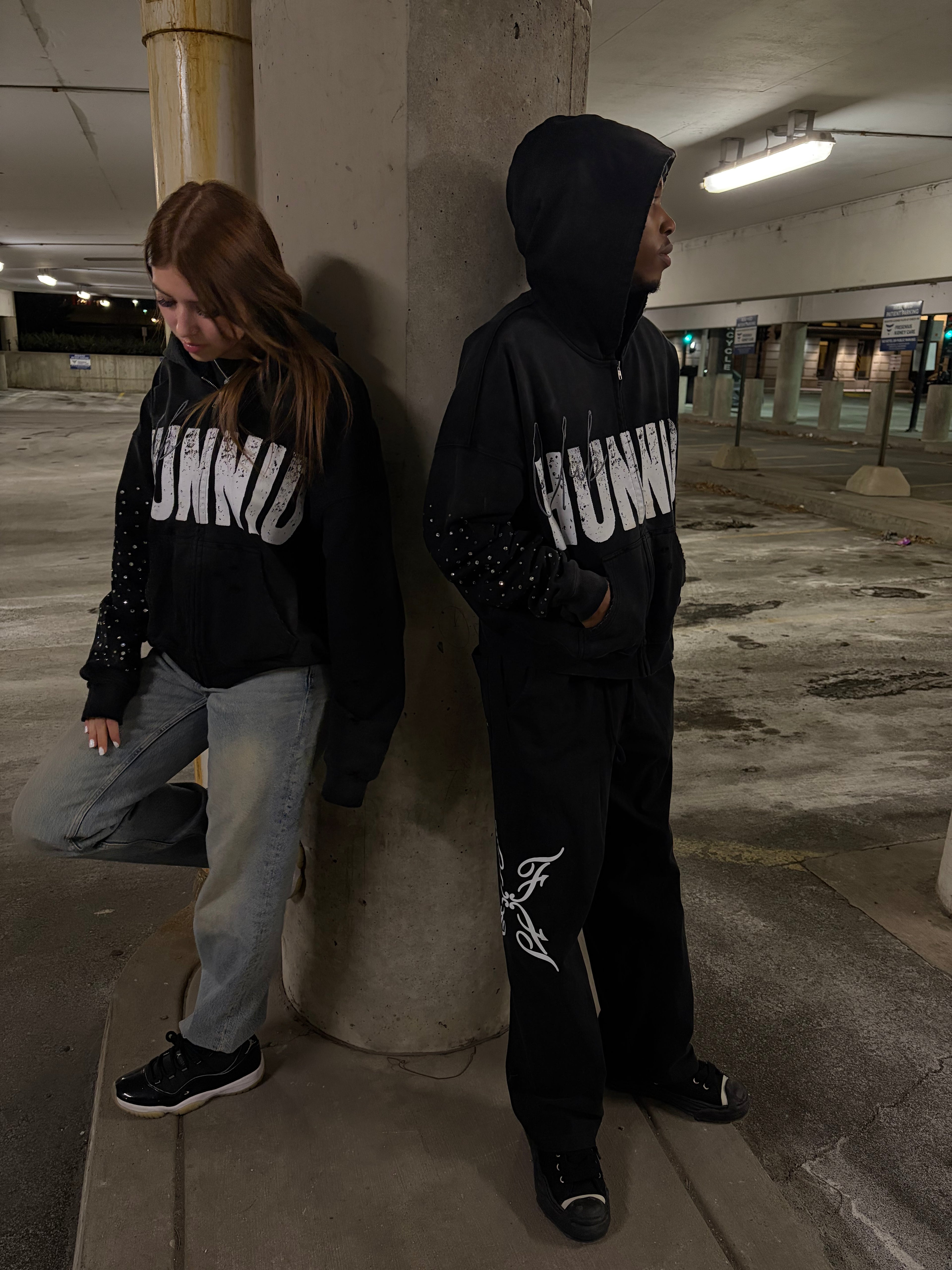 "NOIR" zip-up hoodie